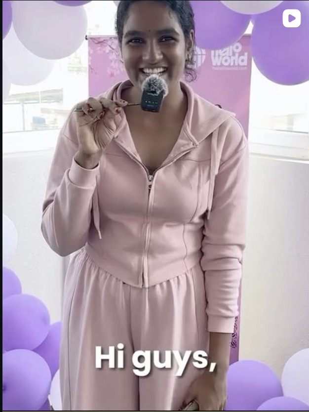 HelloWorld community moment